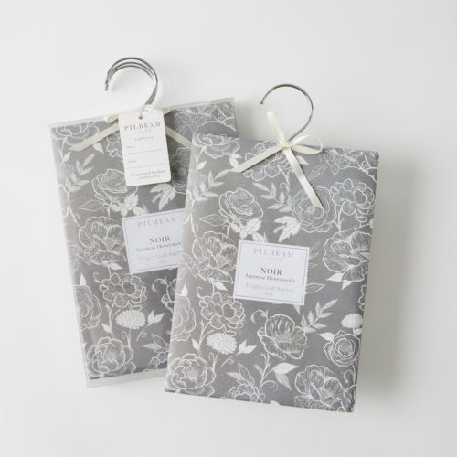 Noir Scented Hanging Sachets 4x60g