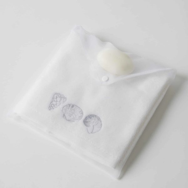 Shells Hand Towel & Soap in Organza Bag - Mid-Feb