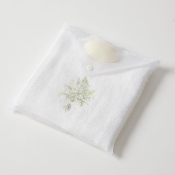 Lily Hand Towel & Soap in Organza Bag – Late Sept