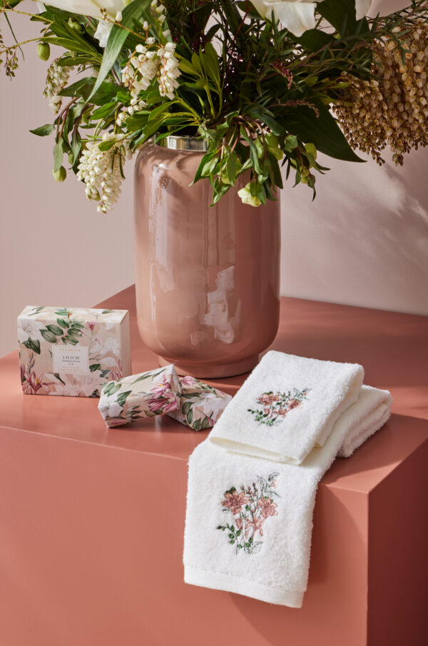 Lilium Hand Towel