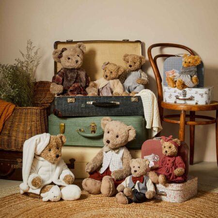 THE-NOTTING-HILL-BEAR-COLLECTION-TITLE-CATEGORY-PAGE-FULL-PAGE-web.jpg