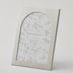 Agni 5 x 7" Photo Frame