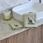 Kangaroo Hand Towel Set of 2 (1 Plain)