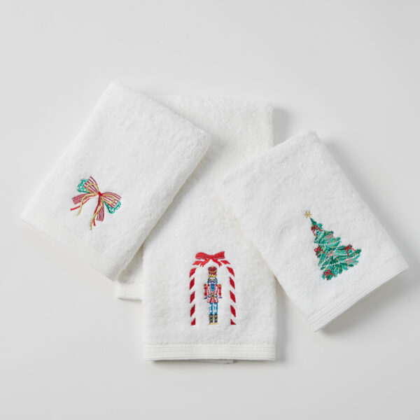 Christmas Cheer Hand Towel 3 Asst Designs