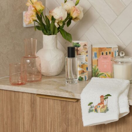pilbeam-living-blooming-bee-carafe-set-pink-anjou-hand-towel