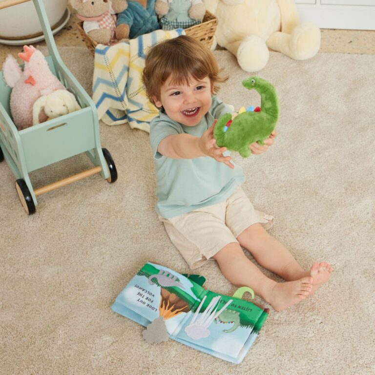 jiggle-and-giggle-dinosaur-book-toy-set-pbpl006-3