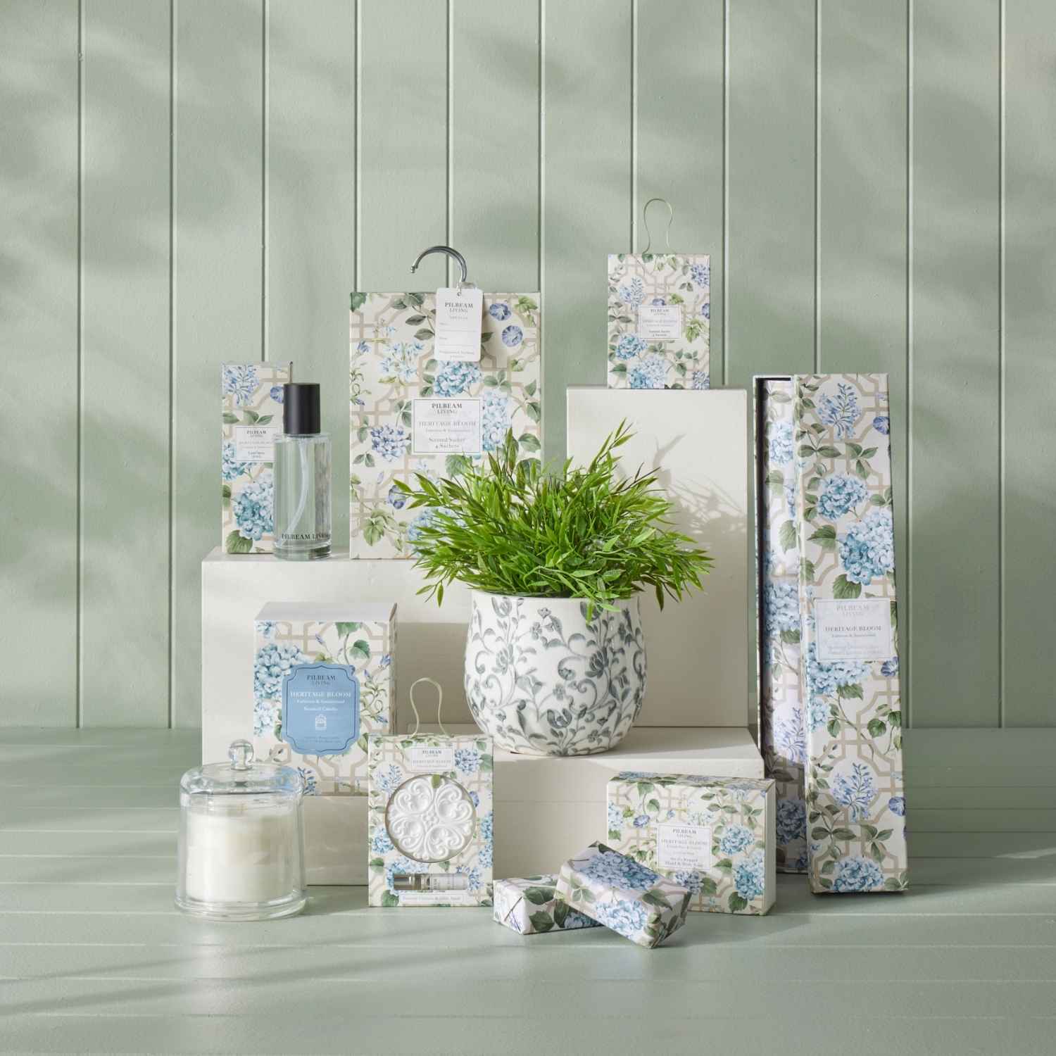 home_fragrances_pilbeam_living_heritage_bloom_coastal_chinoiserie