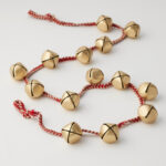 Goldie Large Bell Garland
