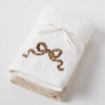 Pretty Wild Hand Towel Set of 2 (1 Plain)