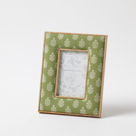 Devi 4 x 6" Photo Frame