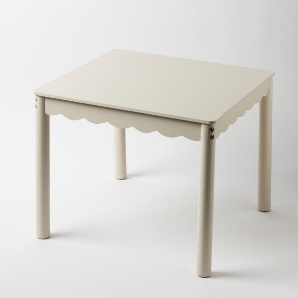 Jiggle & Giggle Scalloped Kids Table - Beige